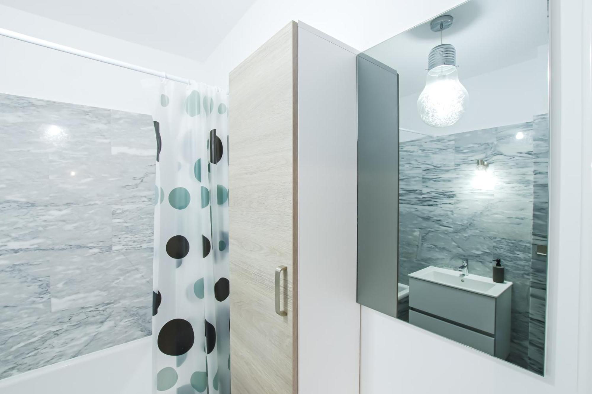 Modernissimo - Urban Perfection Apartment Iasi Ngoại thất bức ảnh