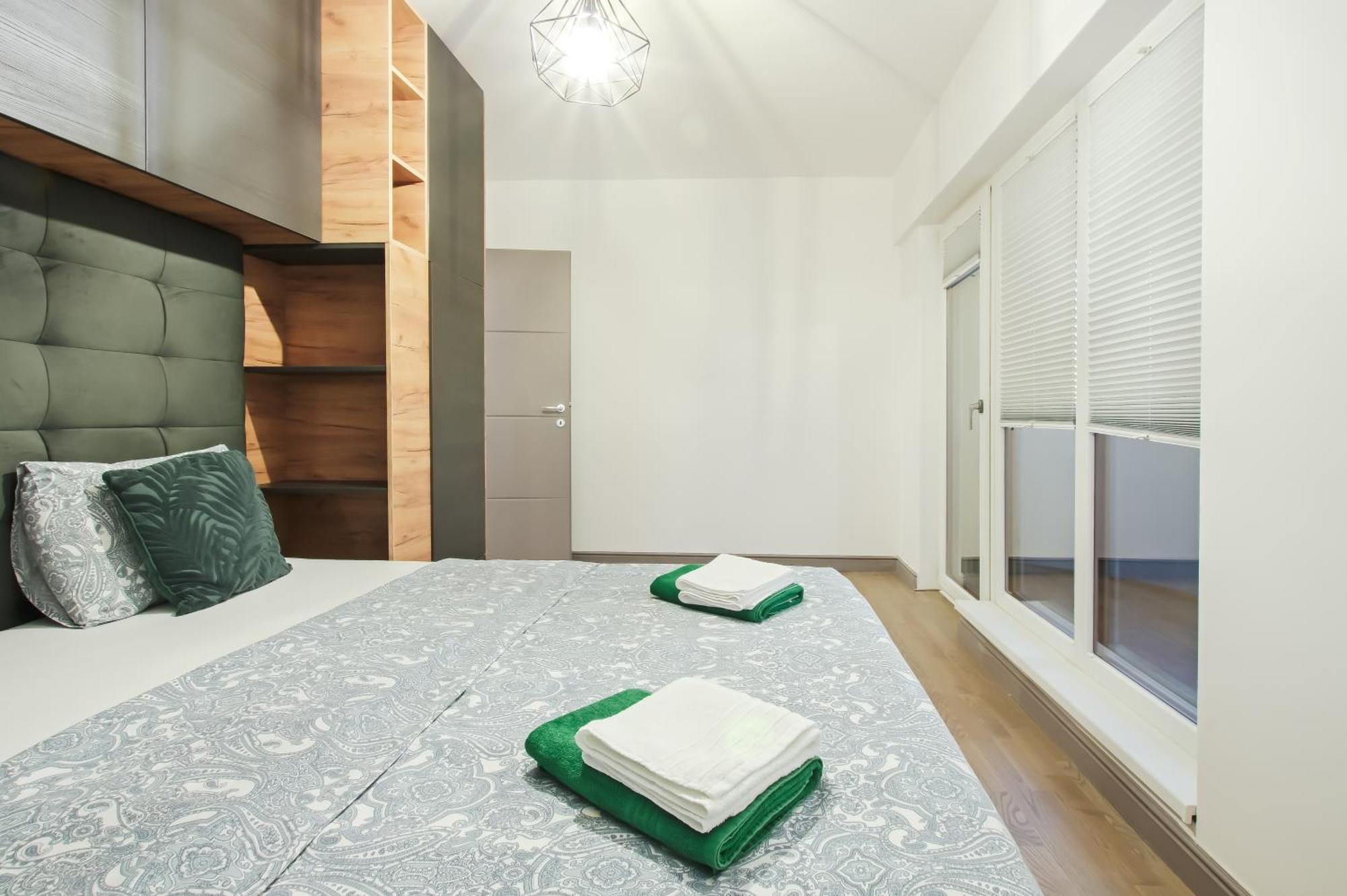 Modernissimo - Urban Perfection Apartment Iasi Ngoại thất bức ảnh