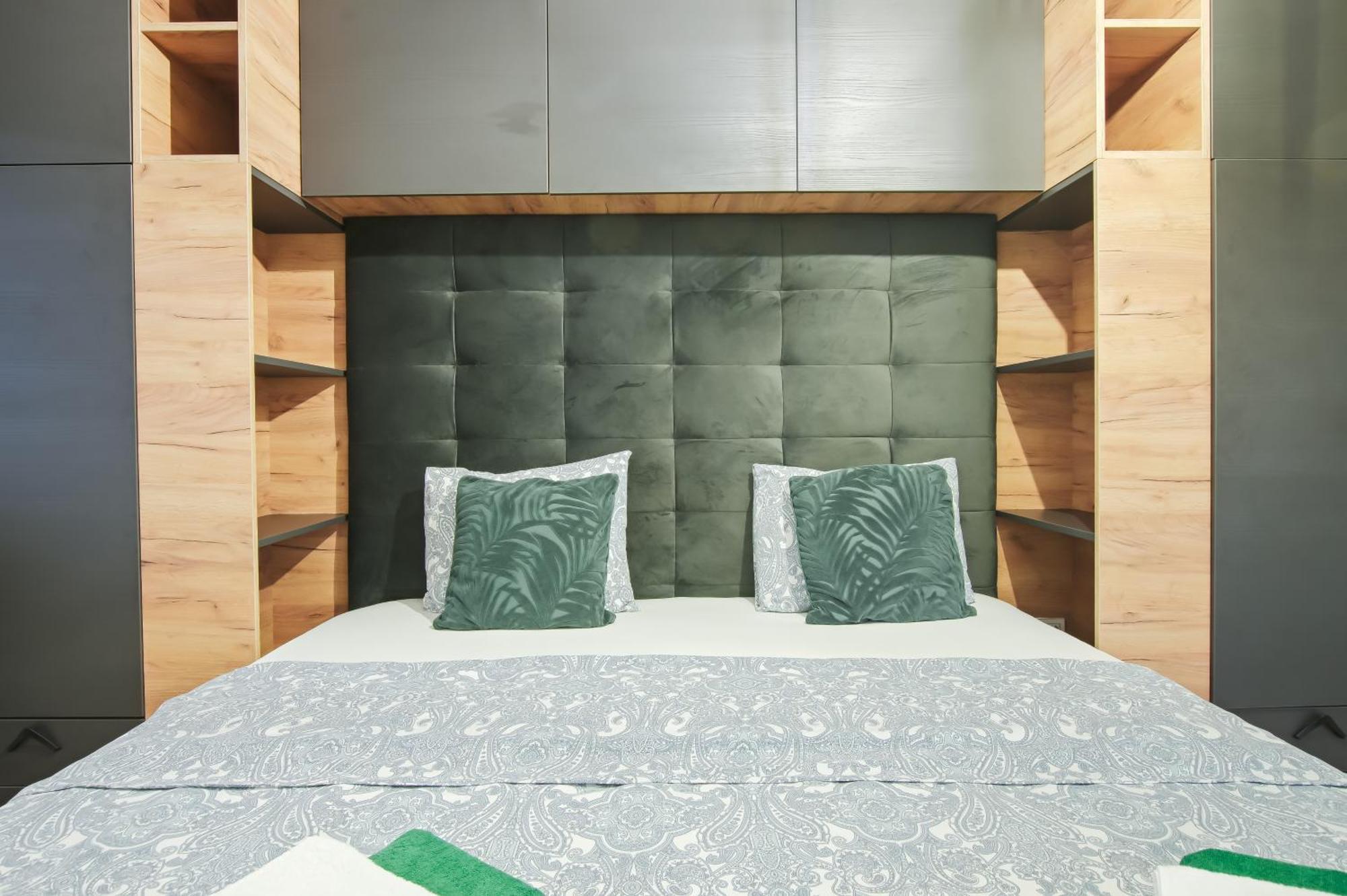 Modernissimo - Urban Perfection Apartment Iasi Ngoại thất bức ảnh